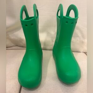 Brand New Crocs Green Kids Rain Boots, size J3